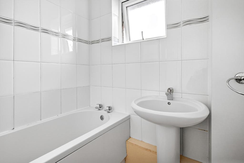 20crowthorneroadnorthlarge4