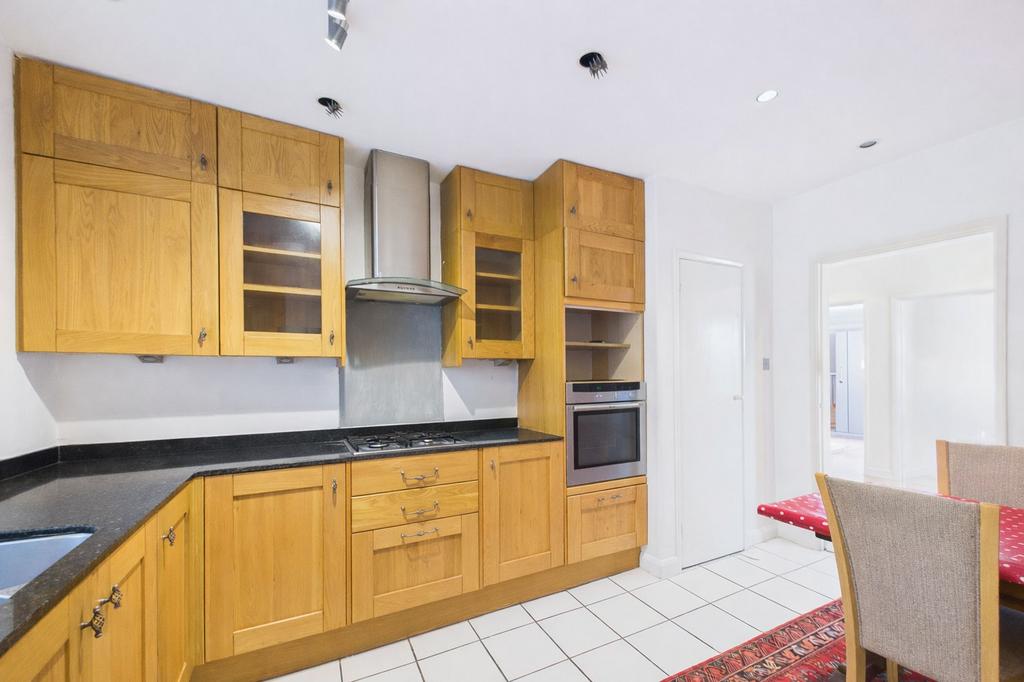 Kitchen / Breakfast Room
