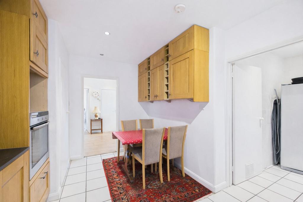 Kitchen / Breakfast Room