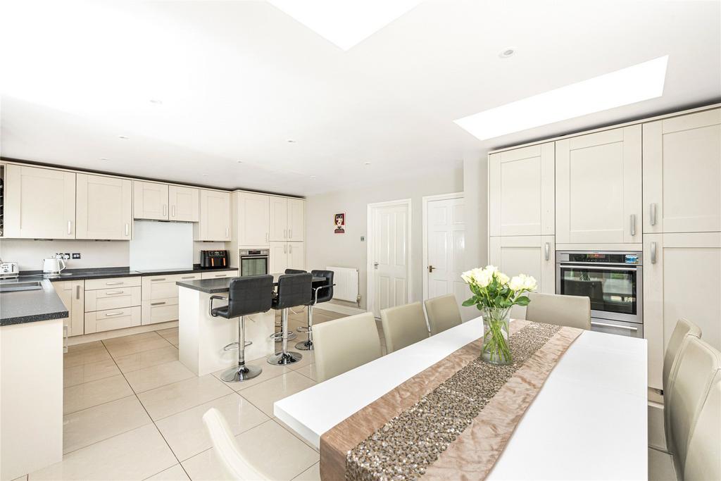Kitchen/Dining