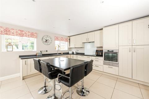 undefined, Aylesbury Road, Bierton, Aylesbury, Buckinghamshire, HP22