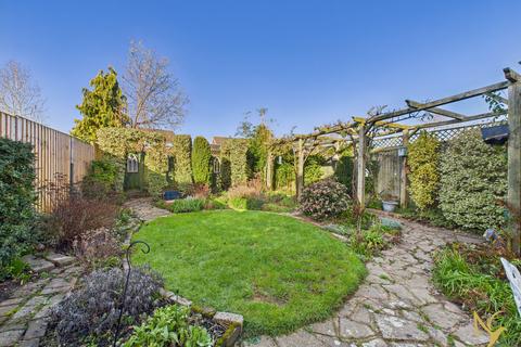 undefined, Pershore WR10