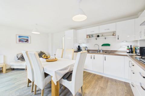 undefined, Weston Close, Calne SN11