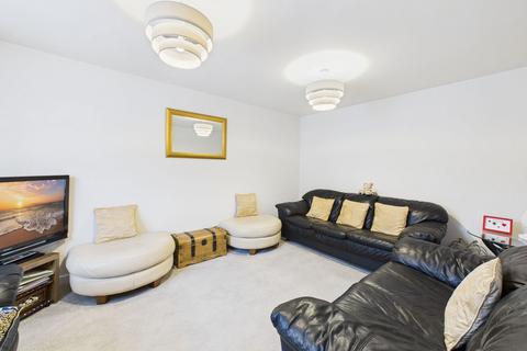 undefined, Weston Close, Calne SN11