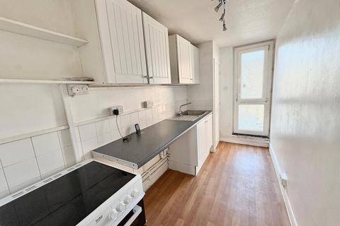 1 bedroom flat to rent, Stoke Road, Gosport PO12