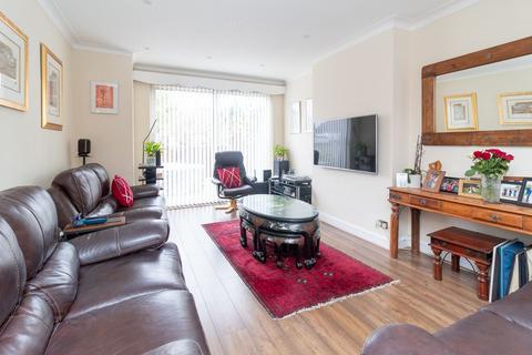 4 bedroom semi-detached house for sale, Edgwarebury Lane, Edgware, HA8