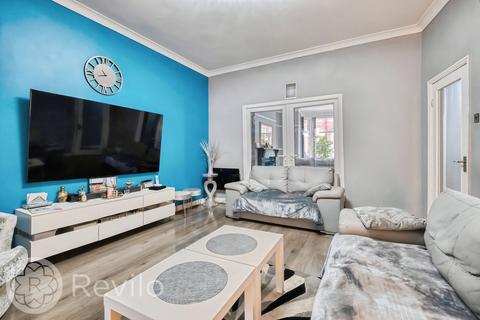 4 bedroom terraced house for sale, Dunster Avenue, Rochdale, OL11