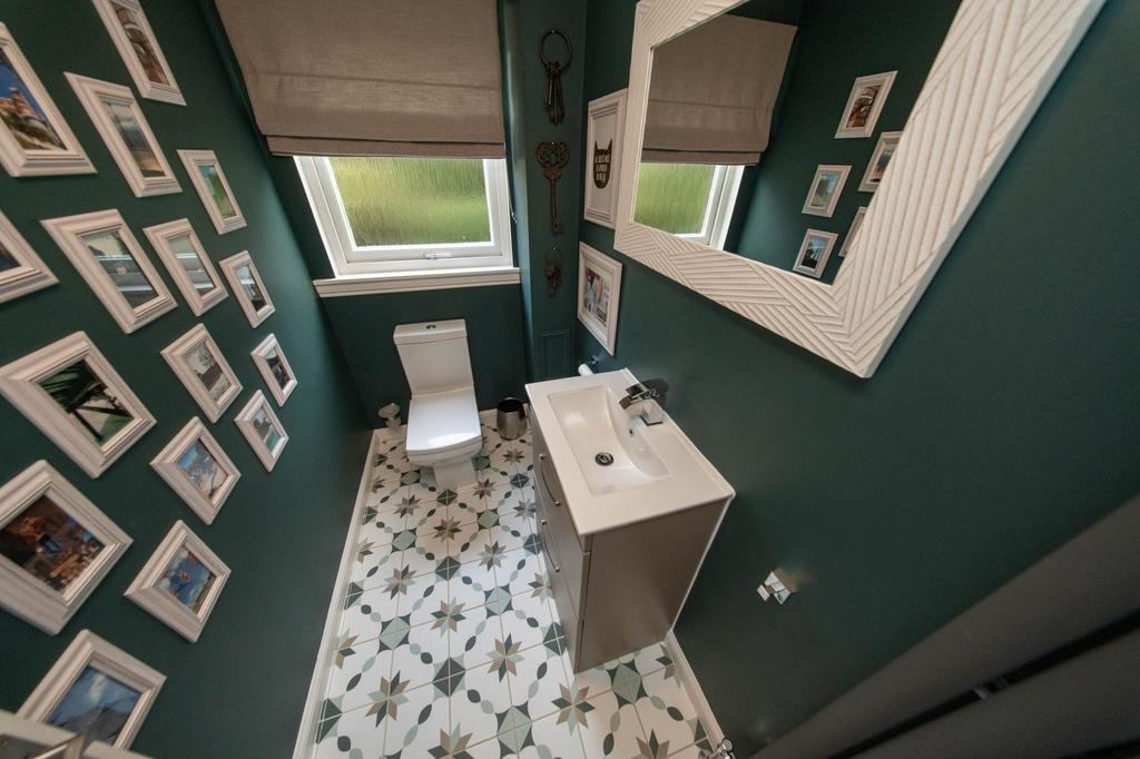 Living Level Toilet