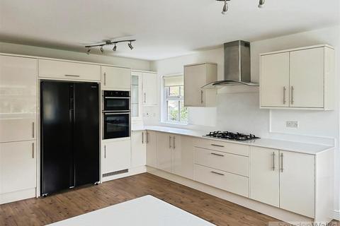 undefined, Gwash Close, Ryhall, Stamford