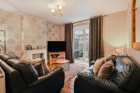 undefined, Kirk Lane, Leeds LS19