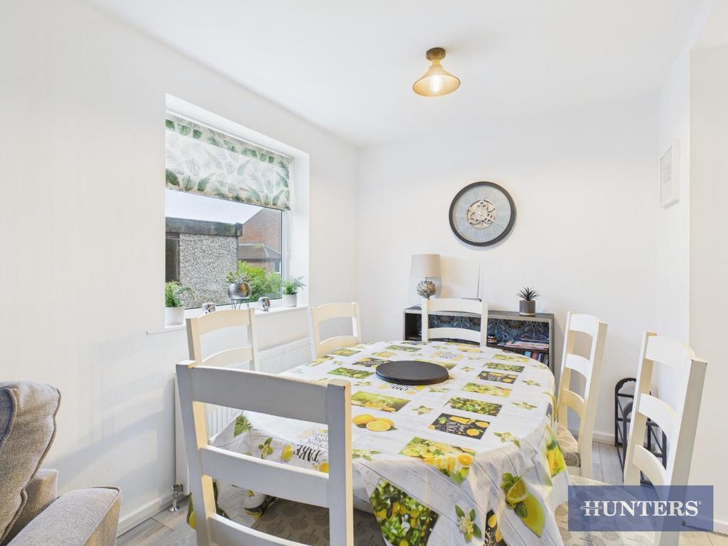 CAM01999 G0-PR0527-STILL004.jpg