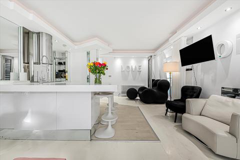 3 bedroom flat to rent, Lindfield Gardens, London NW3