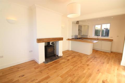 undefined, Yew Tree Road, Shepley, Huddersfield, HD8 8DT
