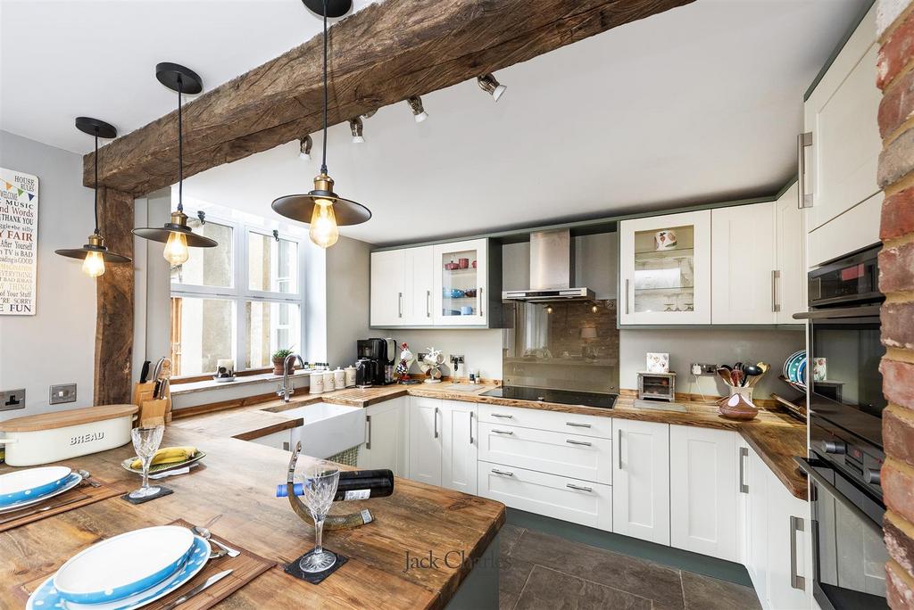 3 The Castle, TN11 0 EG 007.jpg