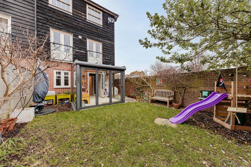 Rear Garden (1)
