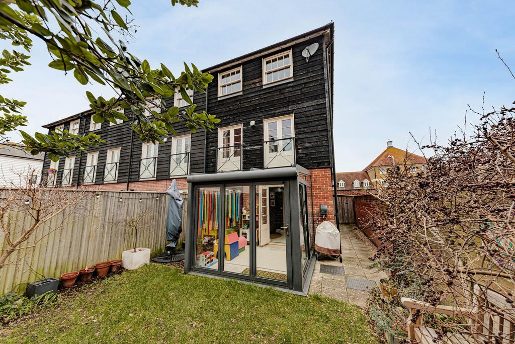 Rear Garden (1)