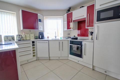 undefined, Broadway, Hornsea