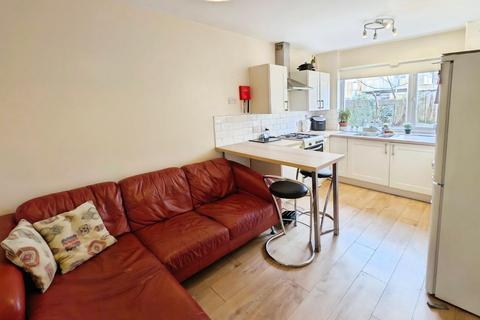 3 bedroom end of terrace house for sale, Timber Dene, Bristol