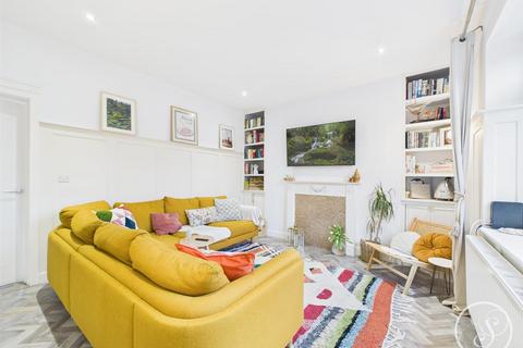 3 bedroom semi-detached house for sale, The Drive, Swillington, Leeds