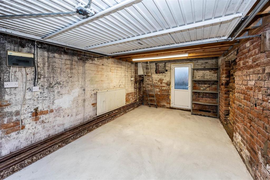 2 ESLiv-260126-21.jpg