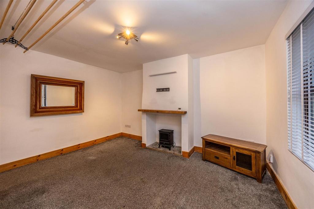 2 ESLiv-260126-5.jpg