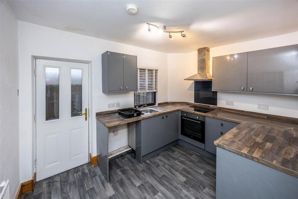 2 ESLiv-260126-2.jpg