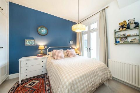 2 bedroom flat for sale, Bournevale Road, LONDON SW16