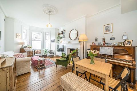 2 bedroom flat for sale, Bournevale Road, LONDON SW16