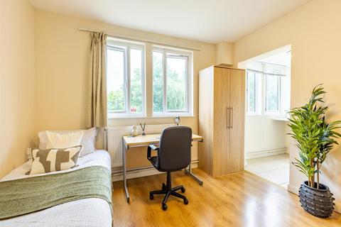 undefined, Flodden Road, London SE5