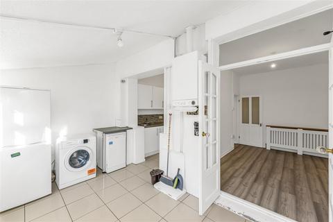 undefined, Pearl Road, Walthamstow, E17