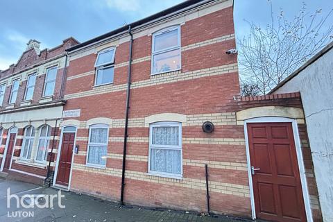 undefined, Farley Hill, Luton