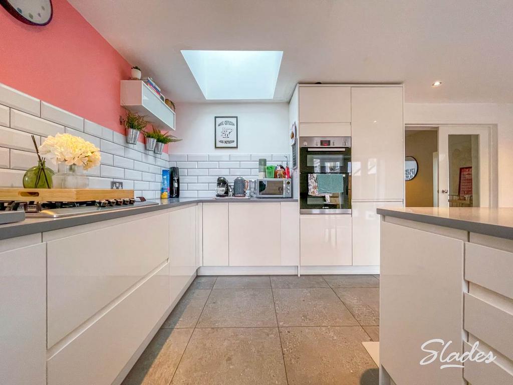 73 arnewood kitchen