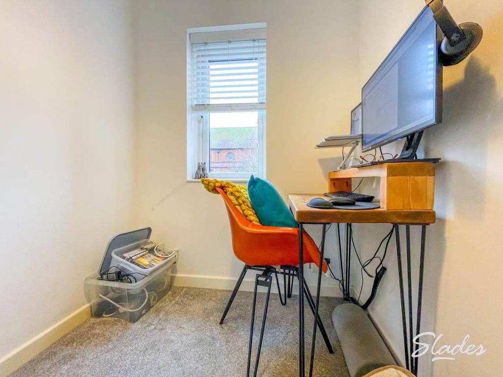 73 arnewood third be