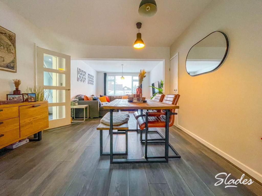 73 arnewood dining 1