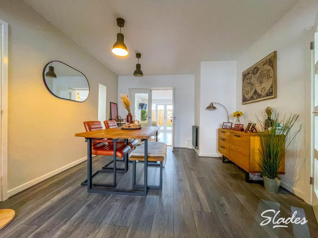 73 arnewood dining 2