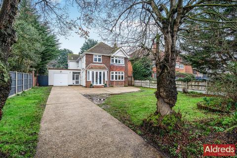 4 bedroom detached house for sale, Lowestoft Road, Gorleston, Great Yarmouth