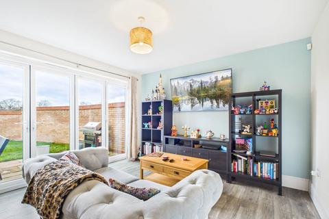 3 bedroom detached house for sale, Medlar Street, Weston Turville