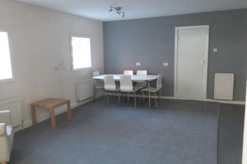 undefined, St Michaels Terrace, Leeds LS6