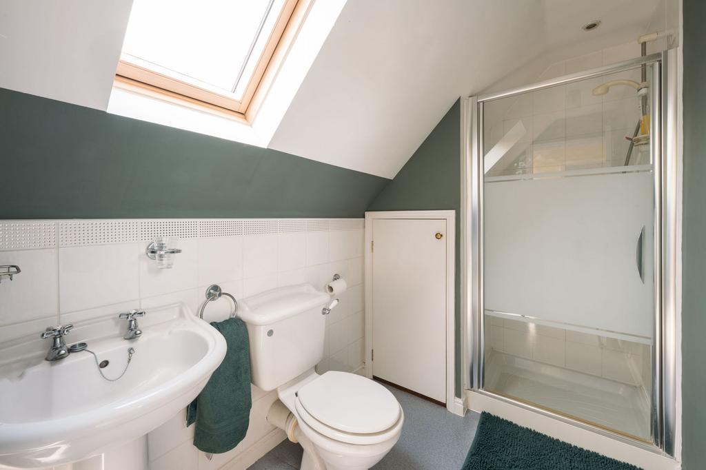 2nd Floor Bathroom