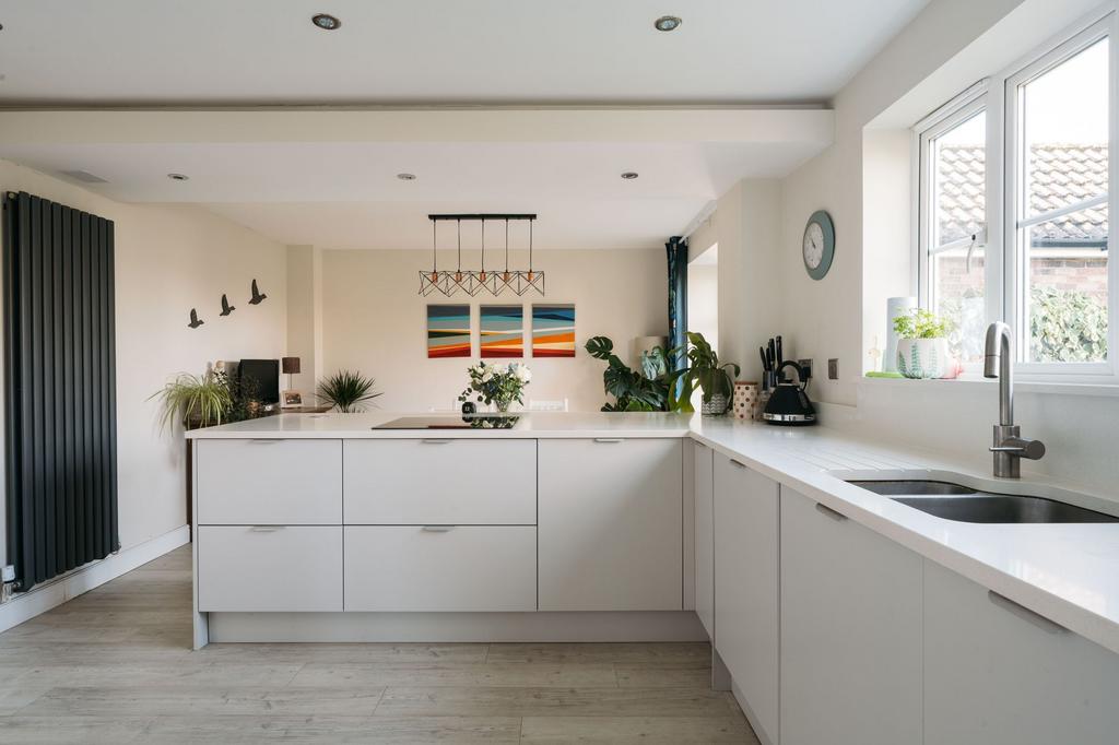 Kitchen/Dining Room