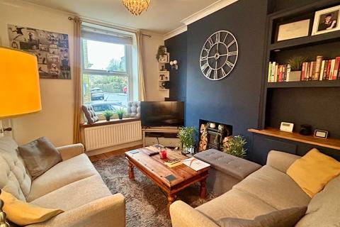 2 bedroom end of terrace house for sale, Elm Street, Oxenhope, Keighley, BD22