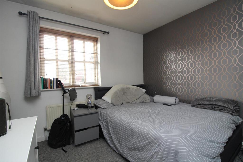 Bedroom 2.JPG