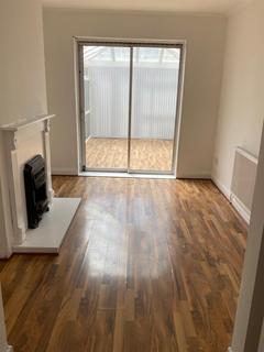 3 bedroom semi-detached house to rent, 281 Reservoir Road, Selly Oak, Birmingham