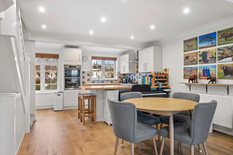 undefined, Hillcrest, WEYBRIDGE, KT13