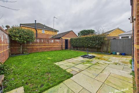 4 bedroom detached house for sale, The Pastures, Aylesbury