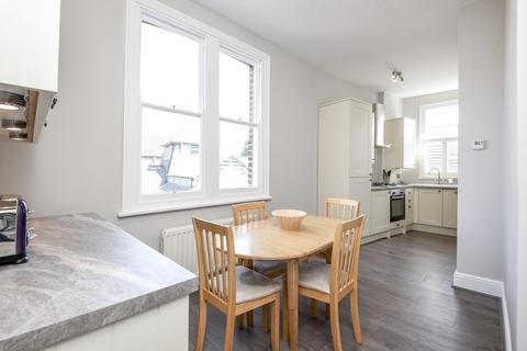 2 bedroom flat to rent, Mowll Street, Oval, London, SW9