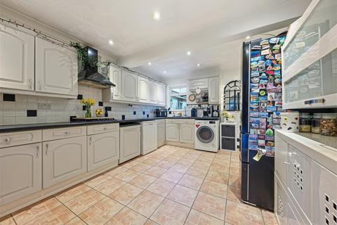 4 bedroom detached bungalow for sale, Maydowns Road, Chestfield, Whitstable