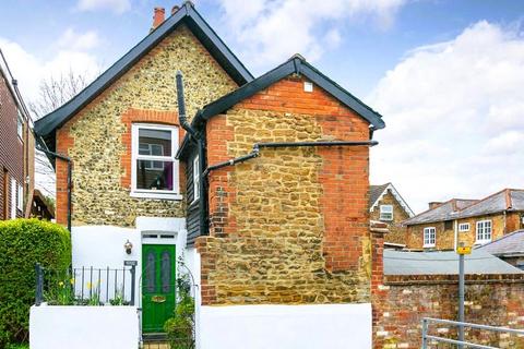 undefined, Drummond Road, Guildford, GU1