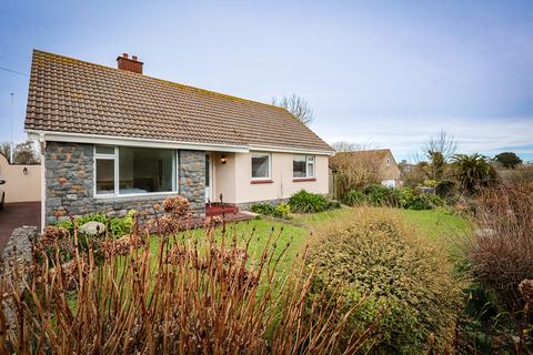 undefined, Ruette des Jehans, Torteval, Guernsey, GY8