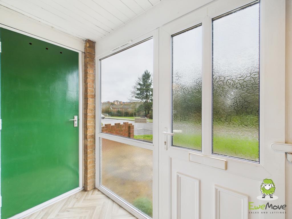 Ewe Move Estate Agents Basingstoke - Fountains Clos